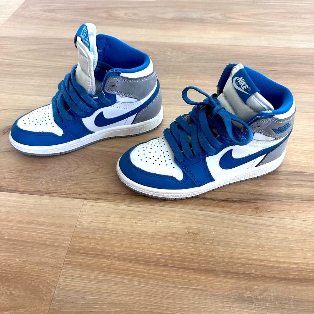 Nike Kids Air Jordan 1 retro OG high Cement True Blue Size US 12.5C